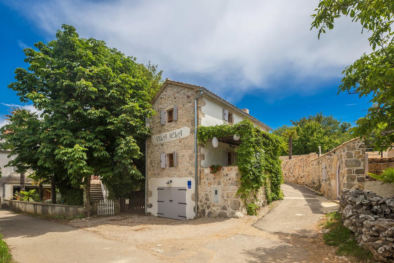 Holiday Home Jela Dobrinj ภายนอก รูปภาพ