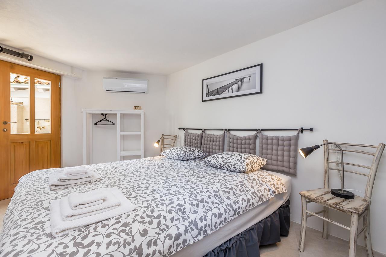 Holiday Home Jela Dobrinj ภายนอก รูปภาพ