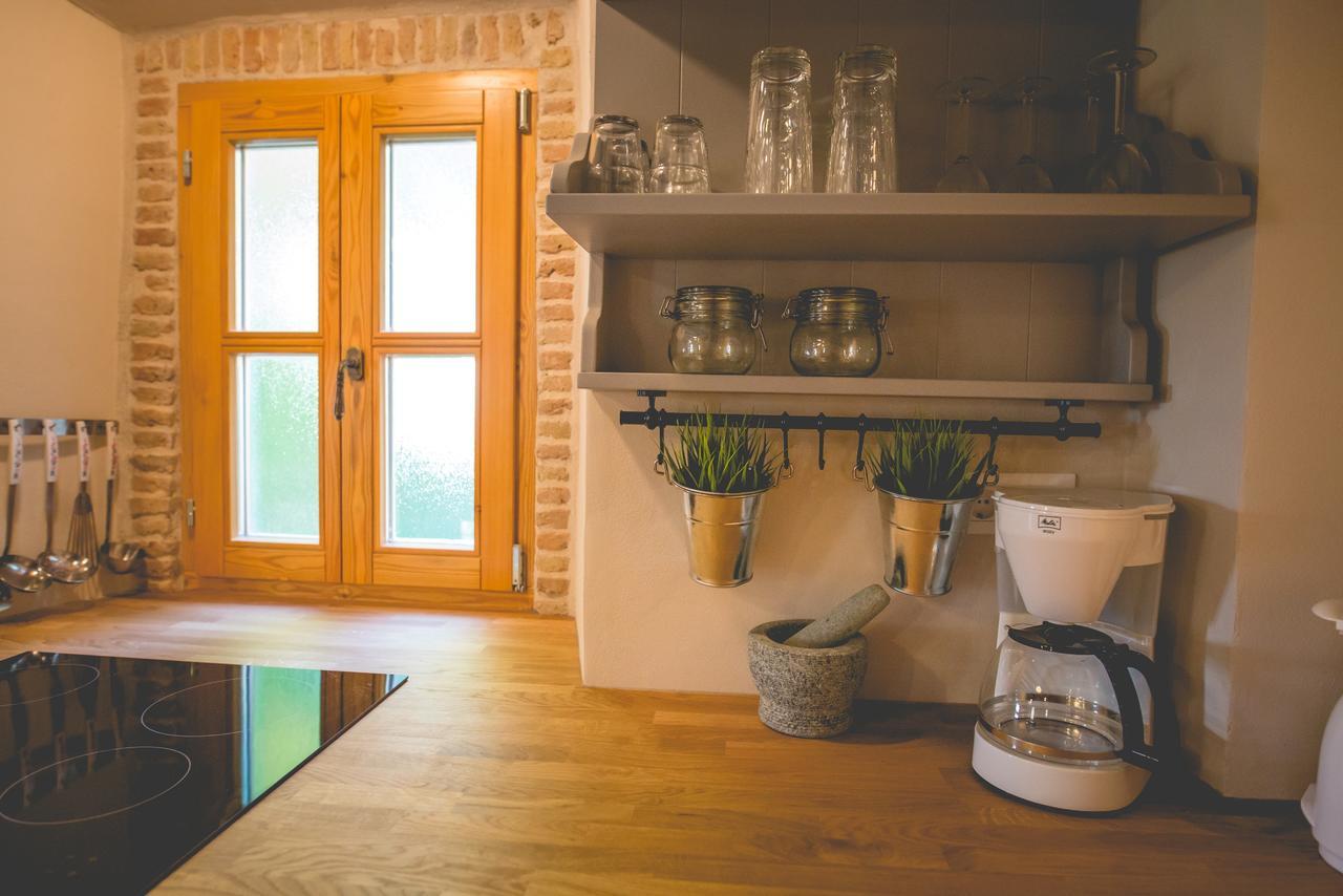 Holiday Home Jela Dobrinj ภายนอก รูปภาพ